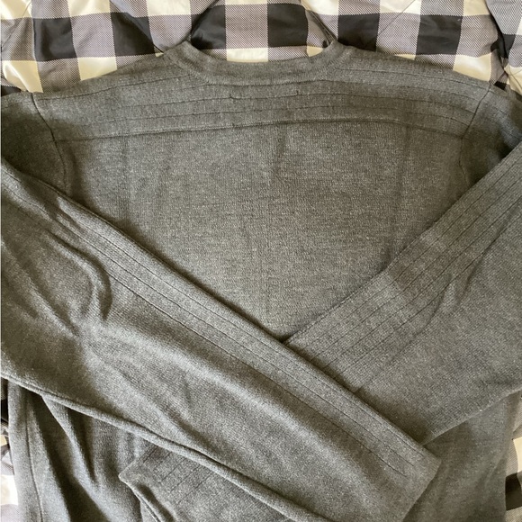 Abercrombie heavy v-neck sweater - Picture 3 of 3